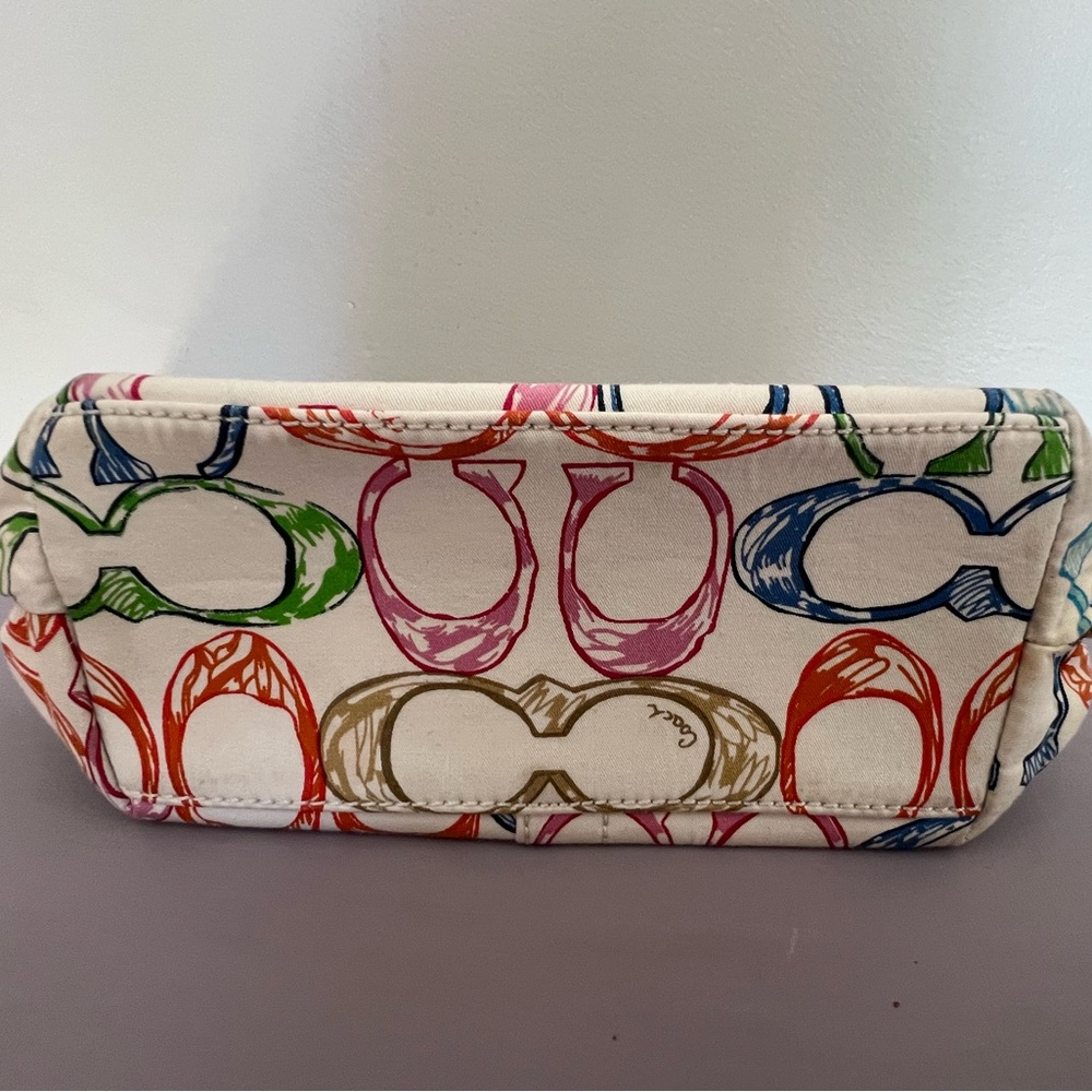 Monogrammed Coach small purse. Multicolored. Vintage. - Picture 2 of 12